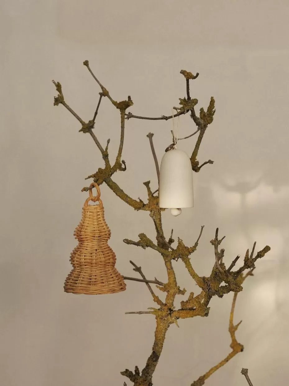 Weihnachtskugeln & Baumanhänger-ferm LIVING Baumanhänger Bell aus Rattan, 2 Stück
