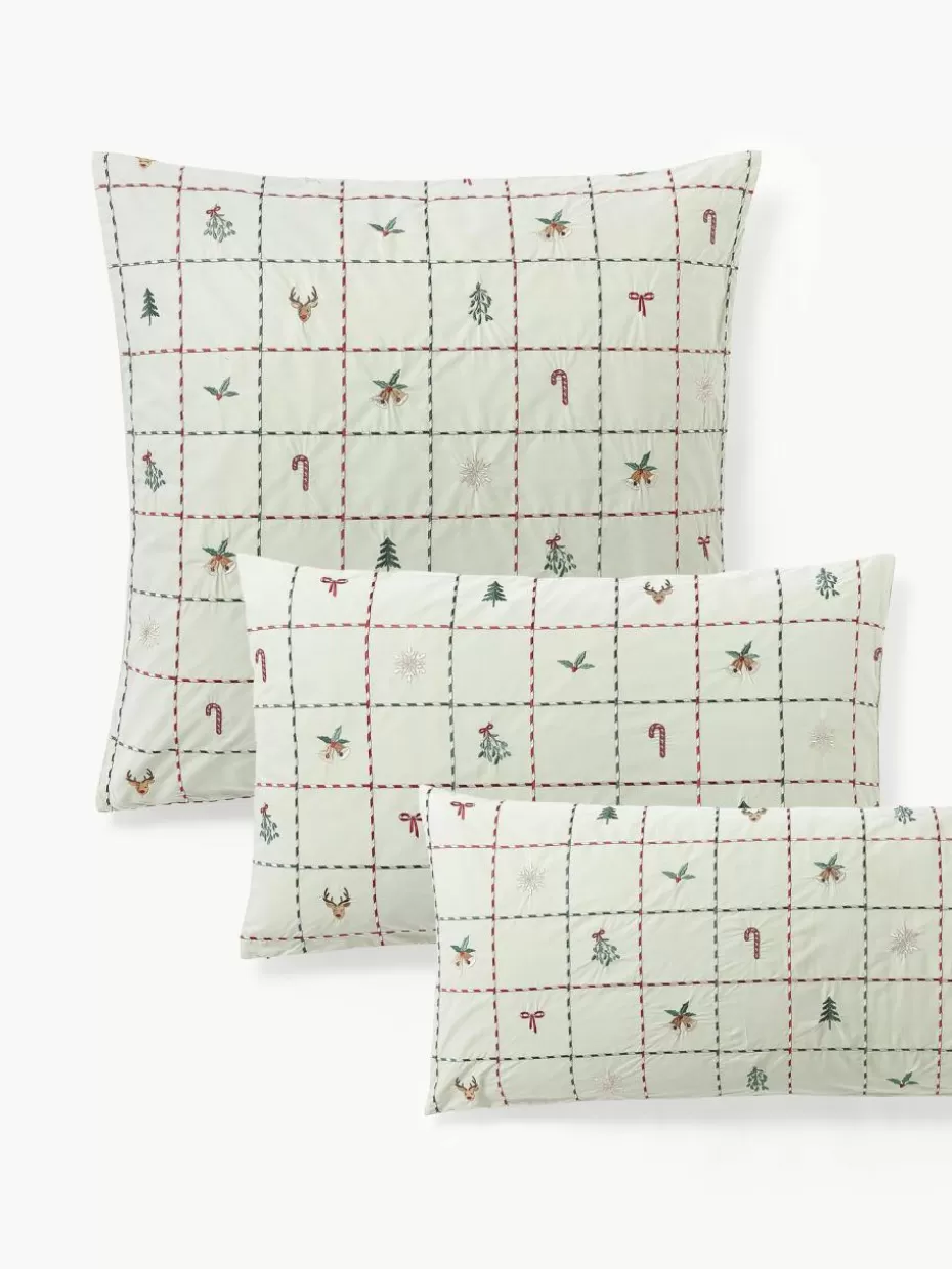 Kopfkissenbezüge-Westwing Collection Bestickter Baumwollperkal-Kopfkissenbezug Rudy mit Weihnachtsmotiven Salbeigrün, Mehrfarbig
