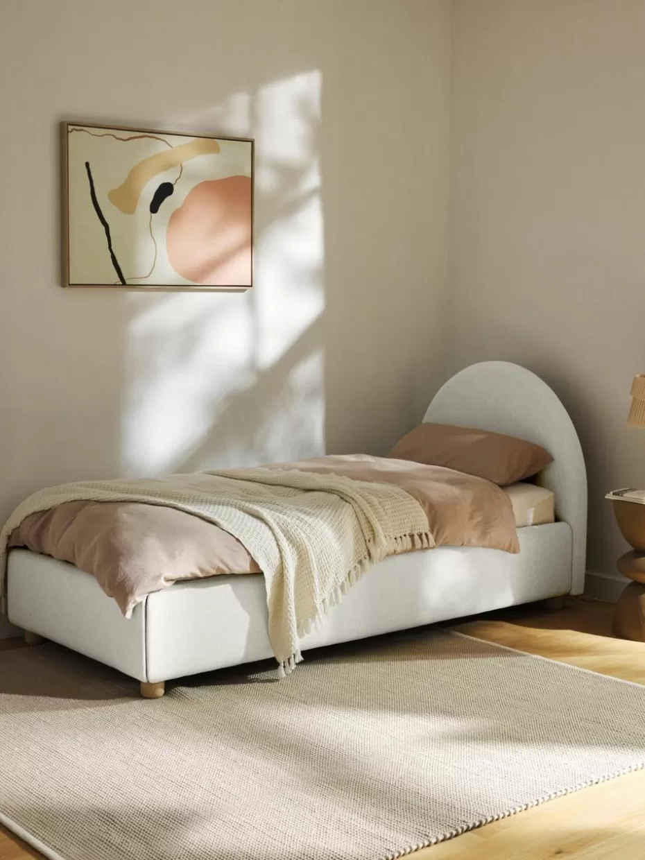 Betten-Westwing Collection Bouclé-Einzelbett Ebba Bouclé Off White