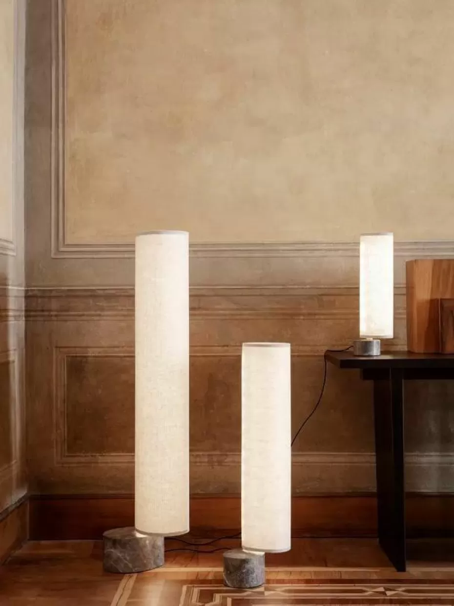 Led-Stehleuchten-GUBI Dimmbare LED-Stehlampe Unbound mit Marmorfuß, in verschiedenen Größen Weiß, Dunkelgrau marmoriert
