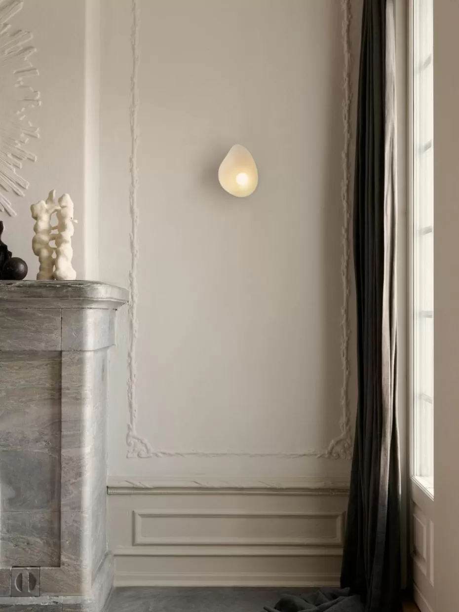 Led-Wandleuchten-Nuura Dimmbare LED-Wandleuchte Florii