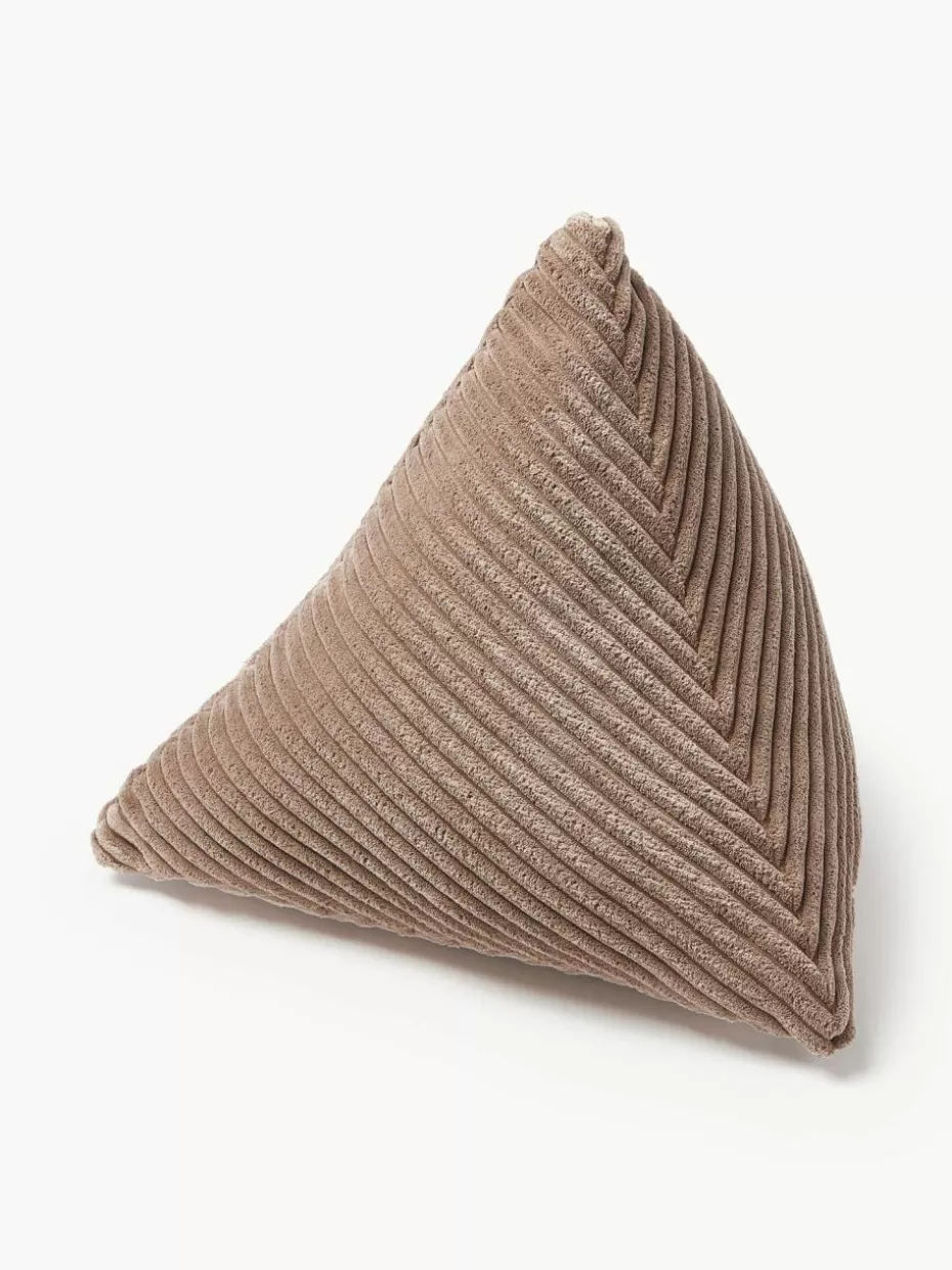 Dekokissen-Westwing Collection Dreieckiges Cord-Kissen Kylen Nougat