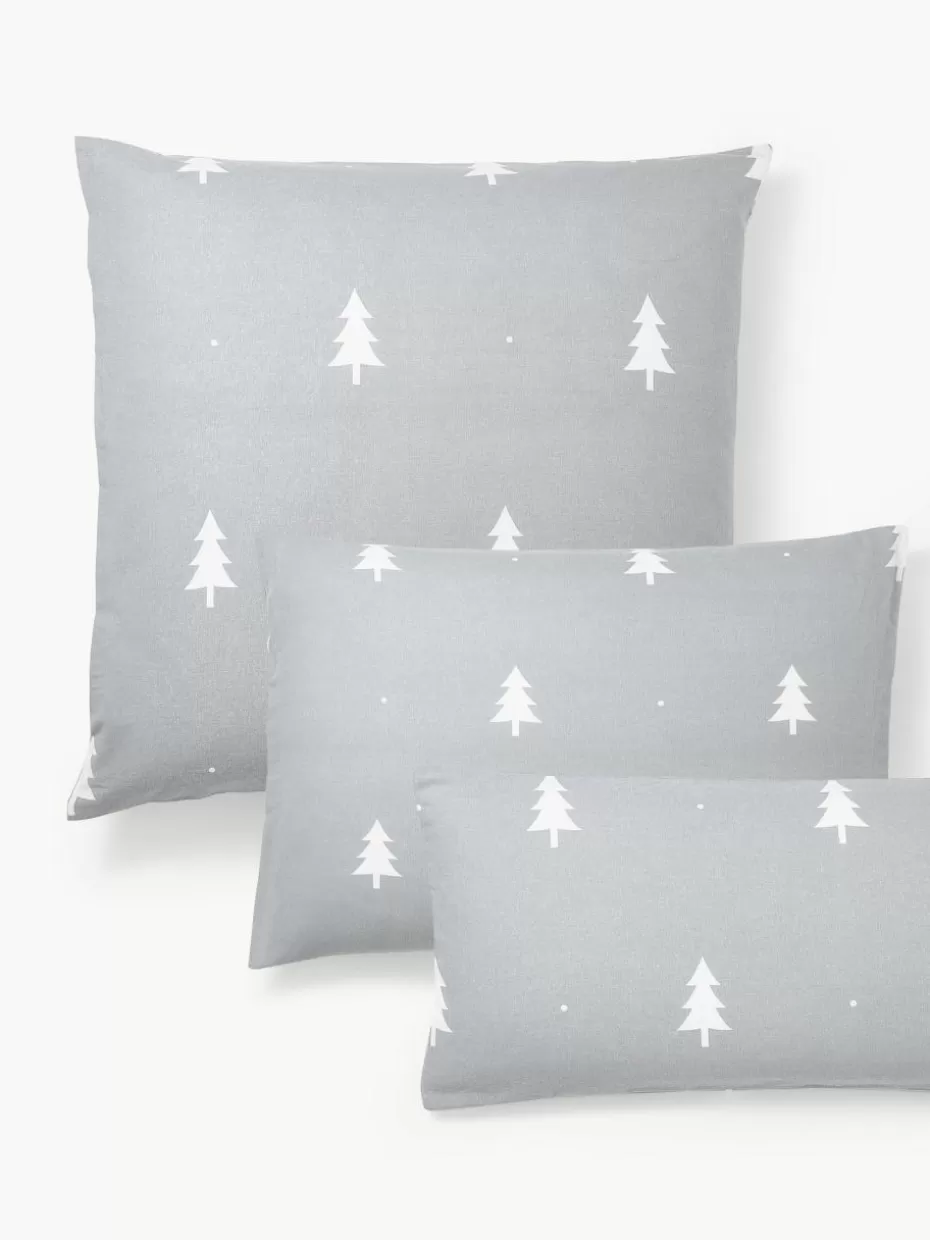 Kopfkissenbezüge-Westwing Collection Flanell-Kopfkissenbezug X-mas Tree mit weihnachtlichem Motiv Hellgrau, Weiß