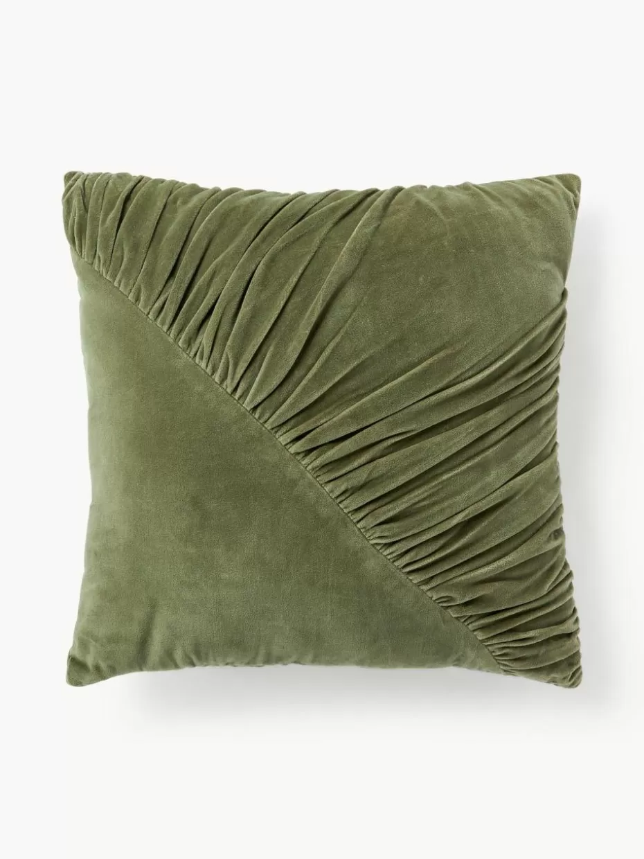 Dekokissen-Westwing Collection Gerafftes Samt-Kissen Vada Olivgrün