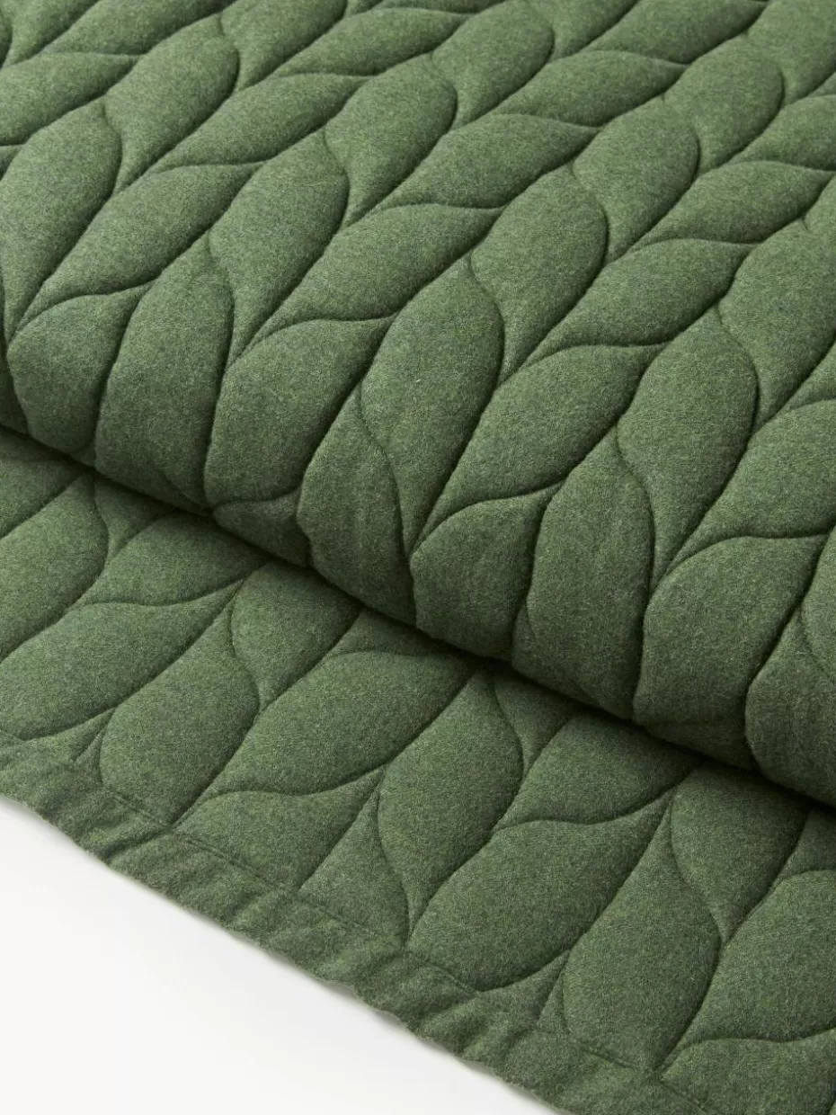 Tagesdecken & Bettüberwürfe-Westwing Collection Gesteppte Flanell-Tagesdecke Selby mit Strukturmuster Dunkelgrün