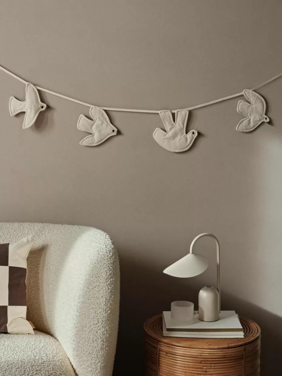 Deko-ferm LIVING Kids Girlande Swif Bird aus Bio-Baumwolle Off White