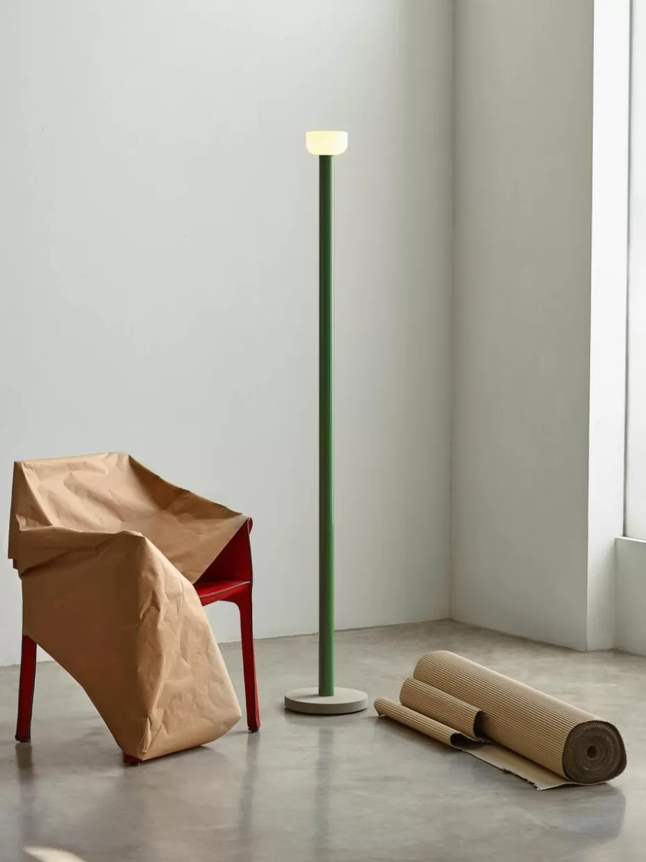 Led-Stehleuchten-Flos Große dimmbare LED-Stehlampe Bellhop Grün