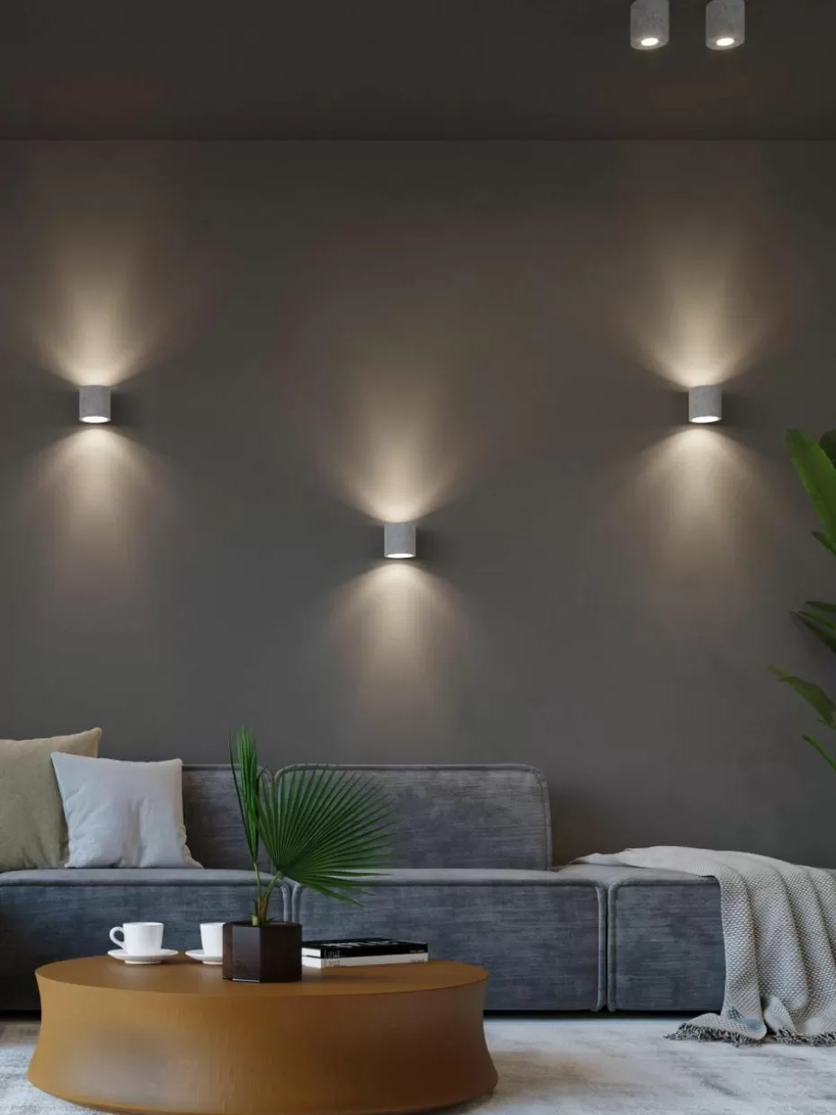 Up- & Downlights-Westwing Handgefertigter Wandstrahler Rosalia aus Beton