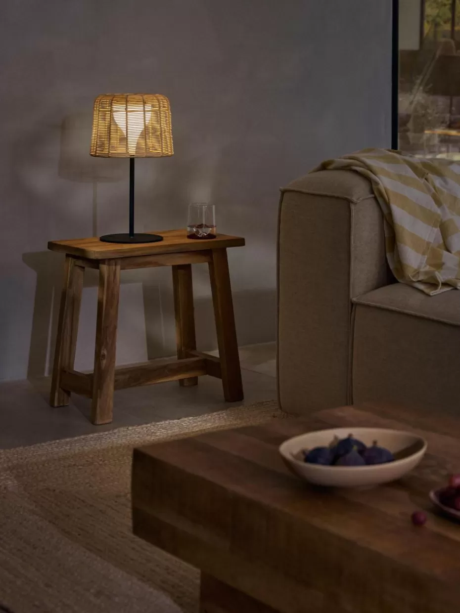 Outdoor Tischlampen | Solarleuchten-Westwing Collection In- & Outdoor Solar LED-Lampe Kyra mit Rattanschirm