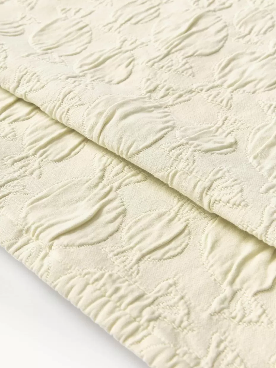 Tagesdecken & Bettüberwürfe-Westwing Collection Jacquard-Tagesdecke Candy aus Baumwolle Hellgelb