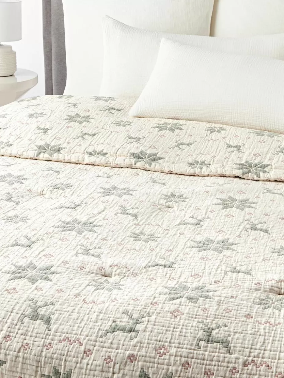 Tagesdecken & Bettüberwürfe-Westwing Collection Jacquard-Tagesdecke Cianna mit Weihnachtsmuster