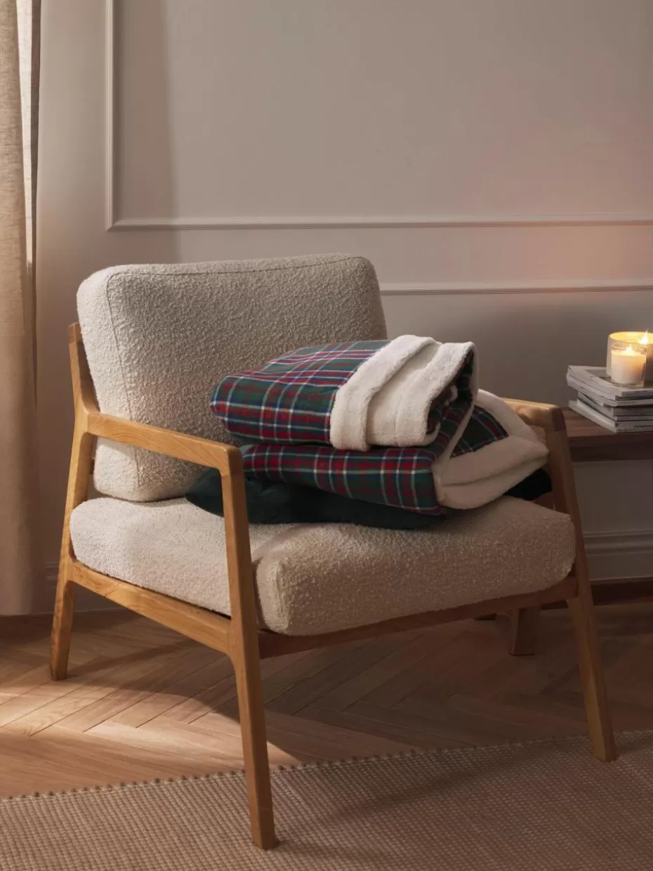 Weihnachtliche Decken & Plaids | Family Holidays-Westwing Collection Karierte Kuscheldecke Gavin Dunkelgrün