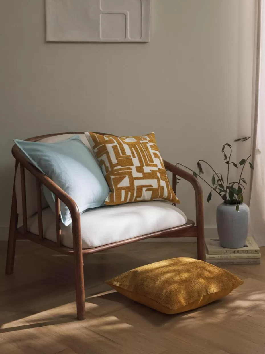 Dekokissen-Westwing Collection Kissenhülle Fran mit Chenille-Stickerei Senfgelb, Off White