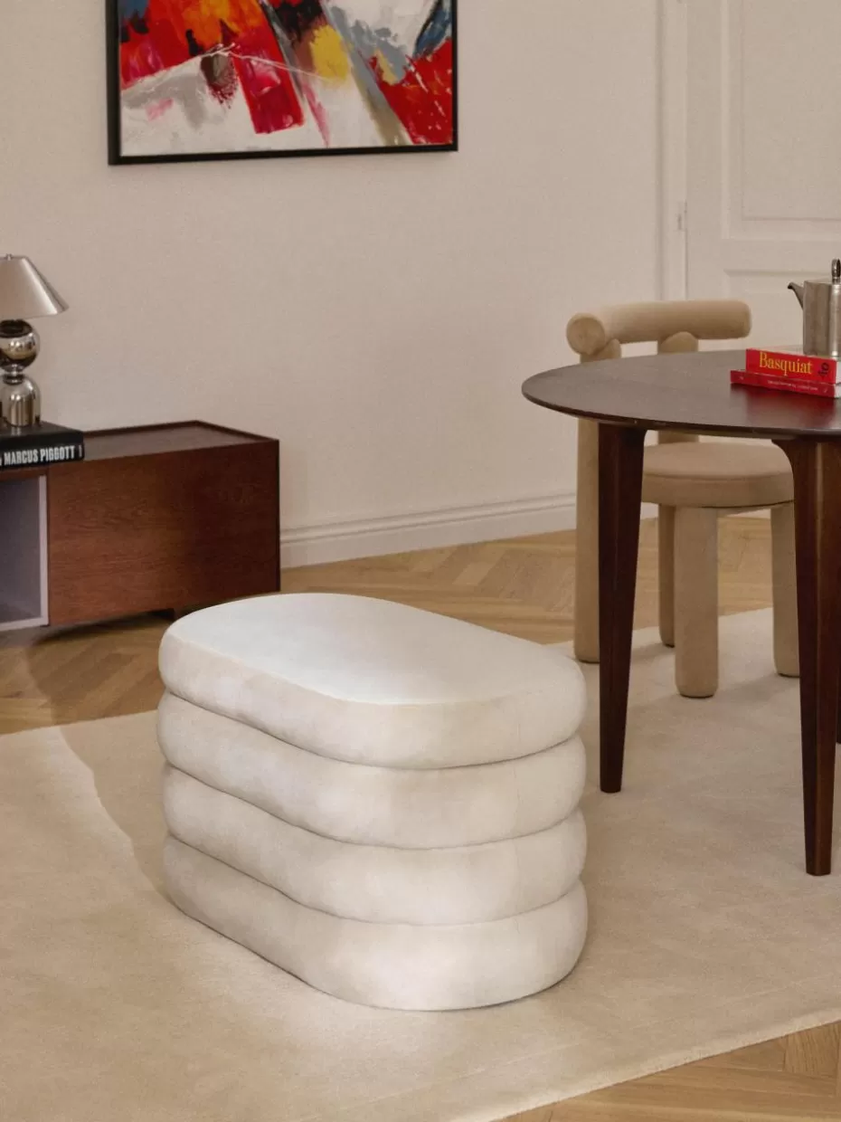 Flur Sitzbänke | Bettbänke-Westwing Collection Kleine Samt-Polsterbank Alto mit Stauraum Samt Off White