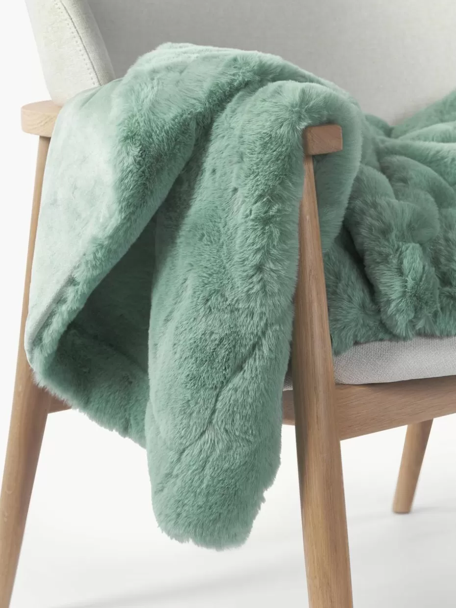 Weihnachtliche Decken & Plaids | Decken & Plaids-Westwing Collection Kuscheldecke Mette aus Kunstfell Petrol