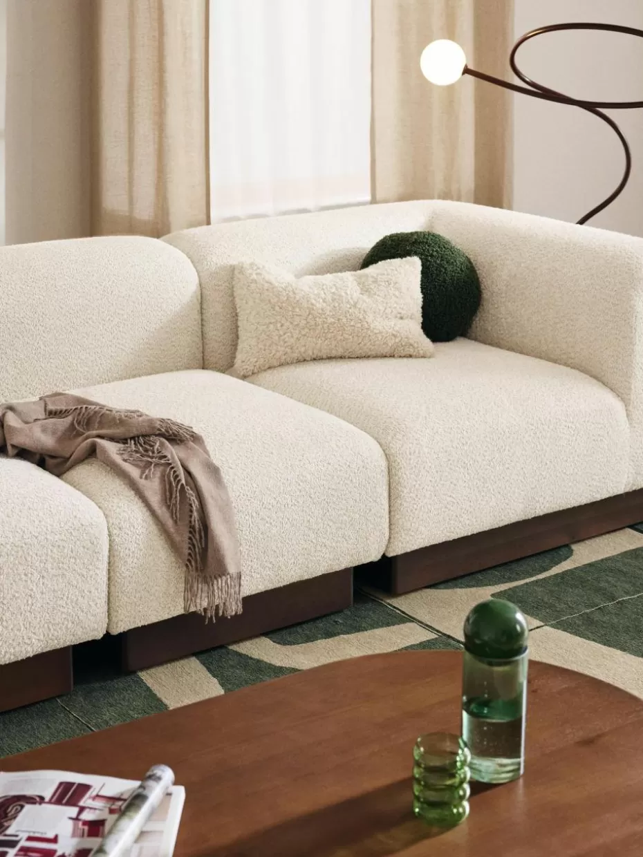 Sofas-Westwing Collection Mittelmodul Natalie aus Teddy-Bouclé Teddy-Bouclé Off White, dunkles Buchenholz