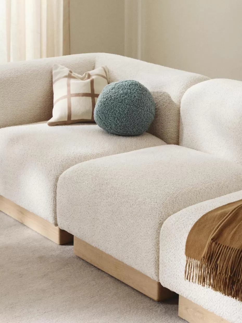 Sofas-Westwing Collection Mittelmodul Natalie aus Teddy-Bouclé Teddy-Bouclé Off White, helles Buchenholz