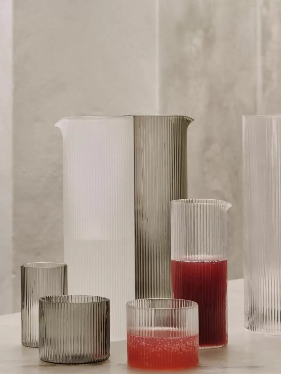 Kannen & Karaffen-ferm LIVING Mundgeblasene Karaffe Ripple mit Rillenrelief, 1.1 L Semi-transparent, matt