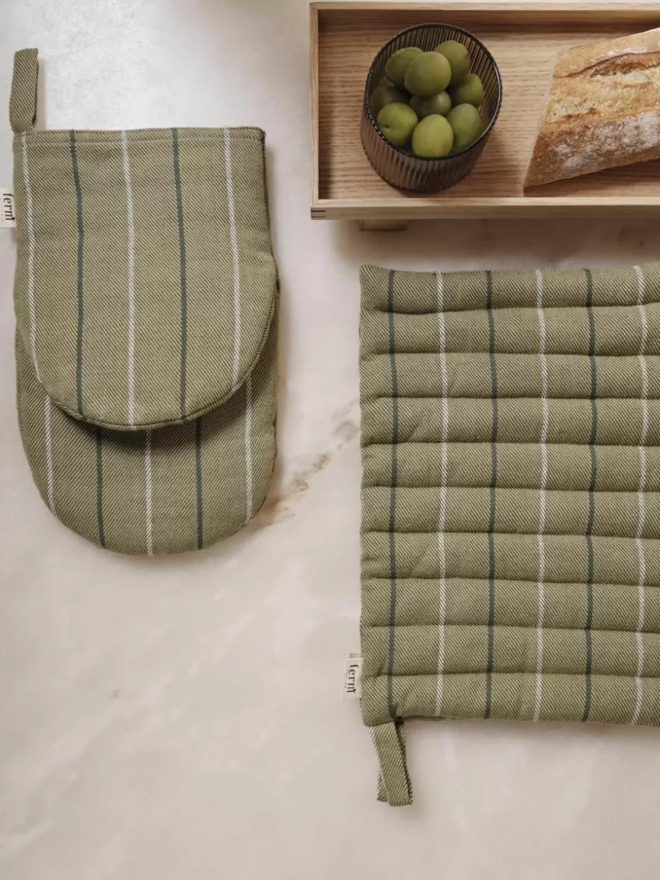 Weihnachtsbacken | Küchentextilien-ferm LIVING Ofenhandschuh Ito aus Bio-Baumwolle Grüntöne