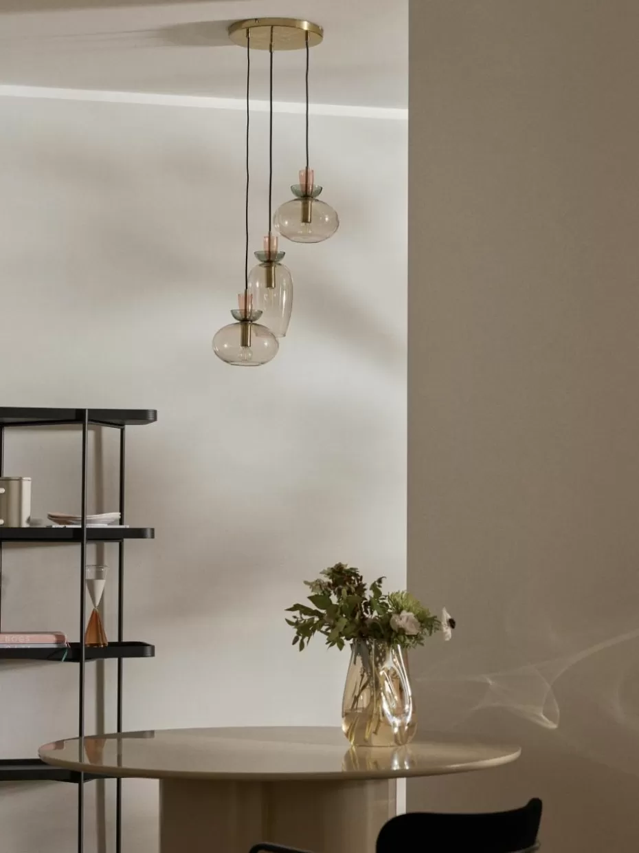 Pendelleuchten-Westwing Collection Pendelleuchte Nyra aus farbigem Glas