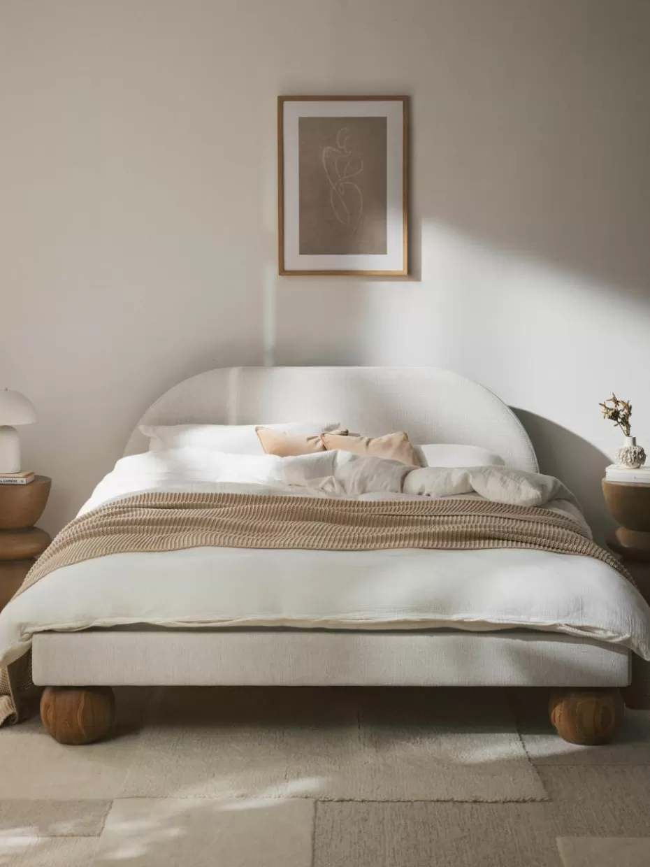 Betten-Westwing Collection Polsterbett Rena mit Kugelfüßen aus Eichenholz Webstoff Off White, Eichenholz