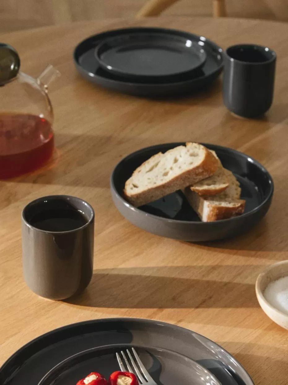 Tassen | Geschirrserien-Westwing Collection Porzellan-Becher Nessa, 4 Stück Dunkelgrau, glänzend