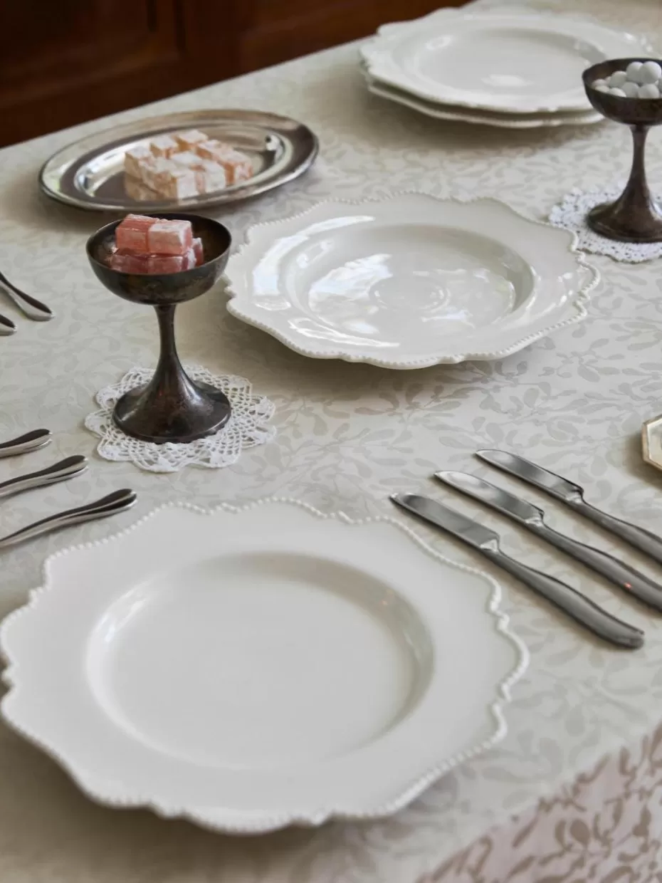 Romantische Details | Geschirr-Sets-Westwing Collection Porzellan-Geschirr-Set Grace, 4 Personen (12-tlg.)