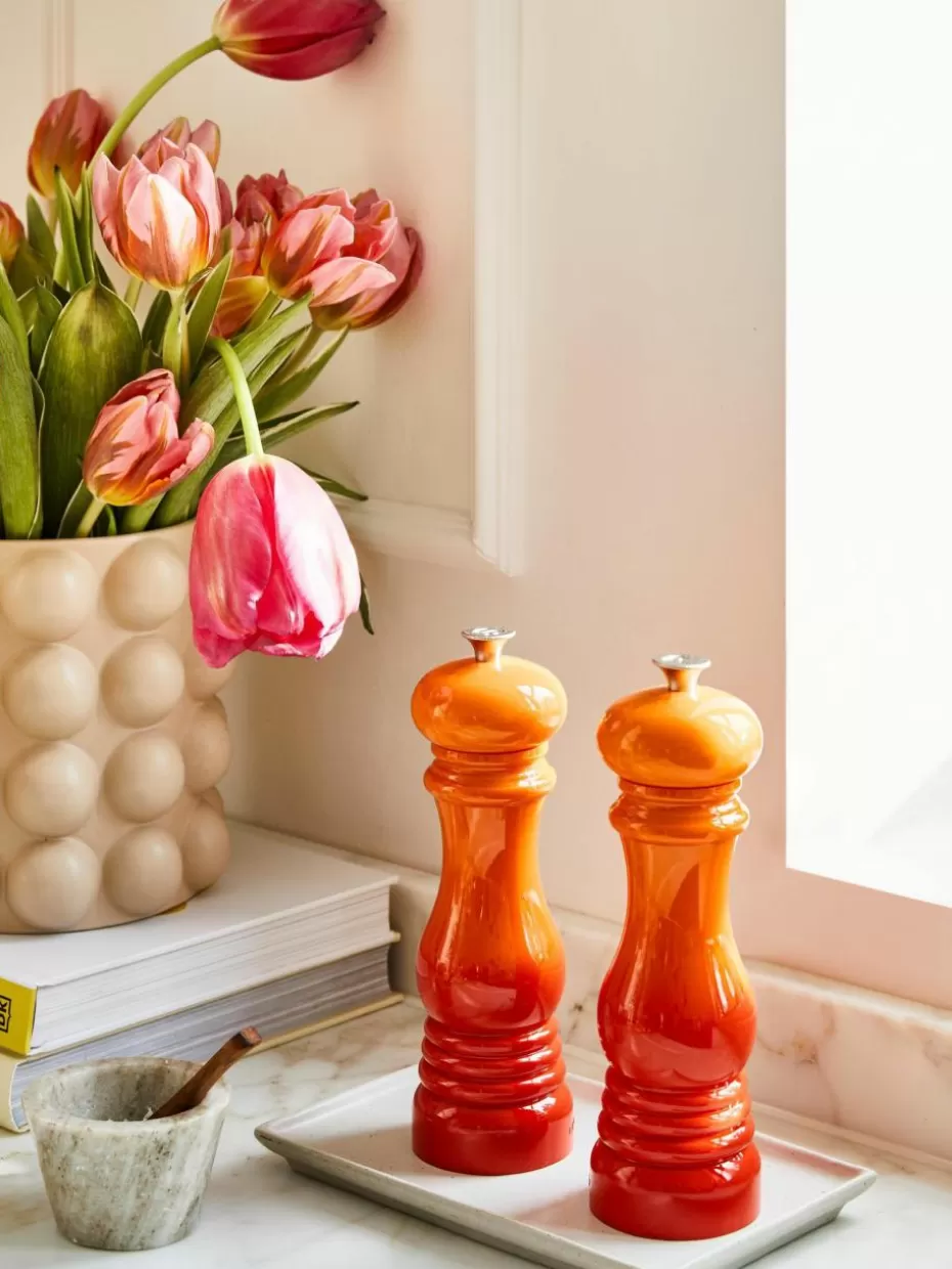 Gewürzmühlen-Le Creuset Salzmüh mit Keramikmahlwerk Orangetöne glänzend, Silberfarben