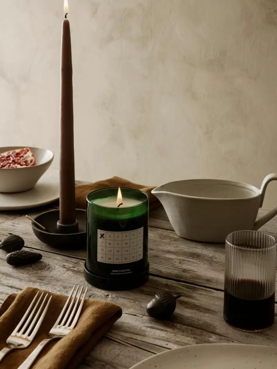 Nordic Celebrations-ferm LIVING Sauciere Flow aus Steinzeug Off White, gesprenkelt