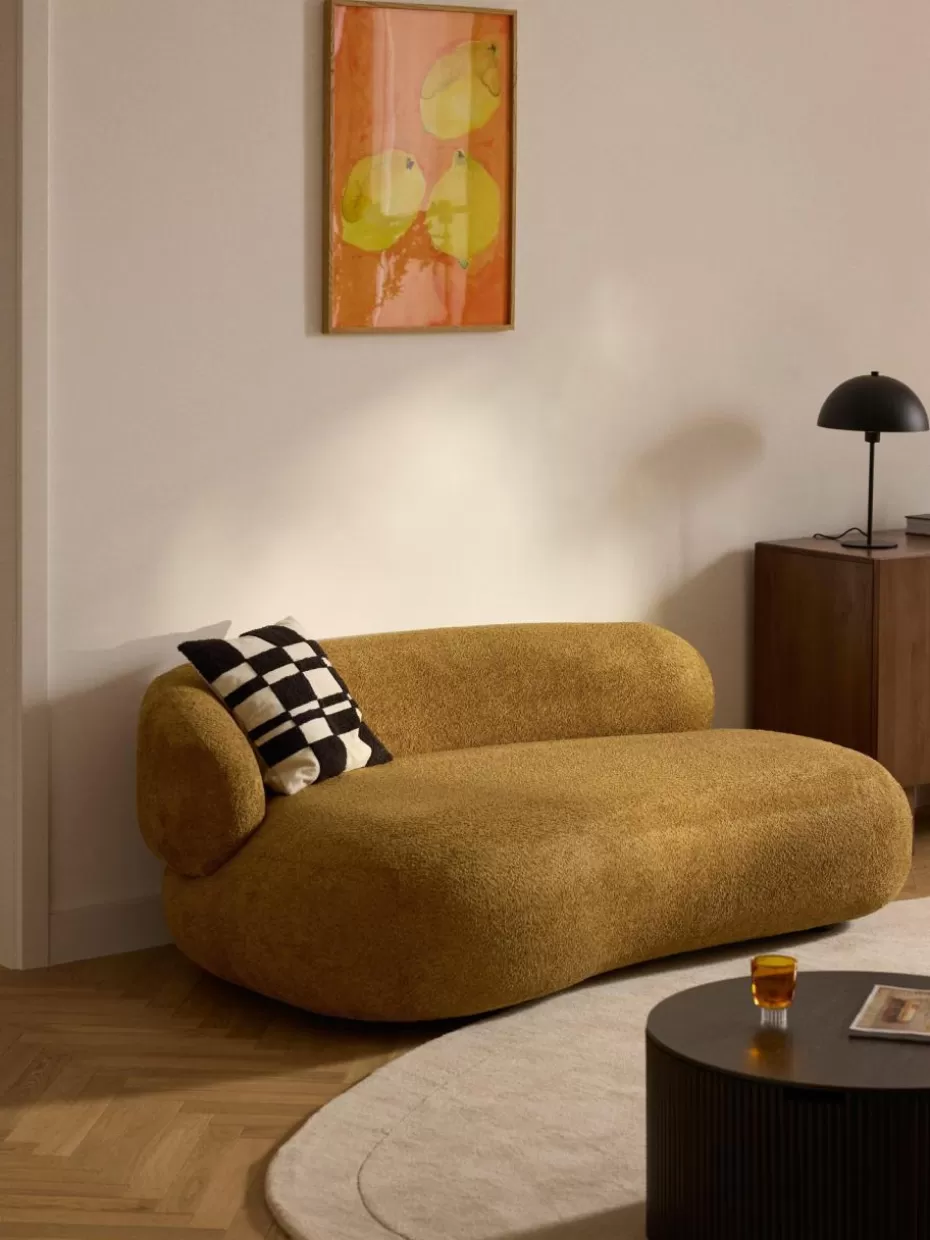 Sofas | Sofaserien-Westwing Collection Sofa Alba (2-Sitzer) aus Teddy-Bouclé Teddy-Bouclé Ocker