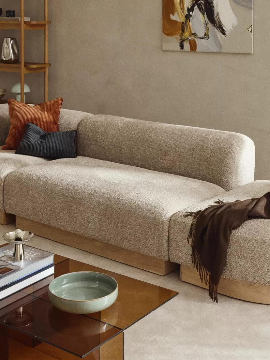 Sofas-Westwing Collection Sofa Natalie (2-Sitzer) aus Teddy-Bouclé Teddy-Bouclé Beige, helles Buchenholz