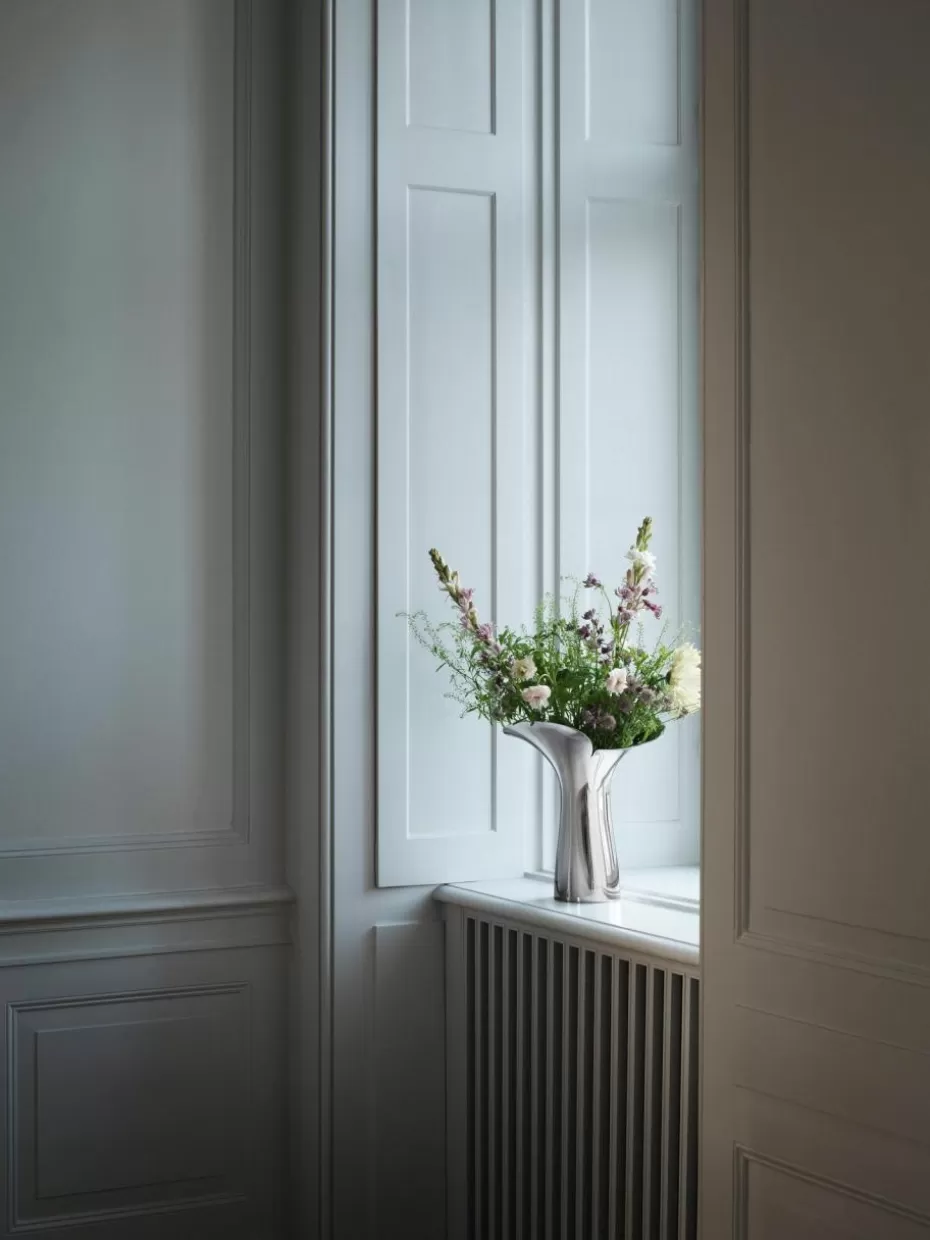 Vasen-Georg Jensen Vase Bloom Botanica aus Edelstahl, H 33 cm
