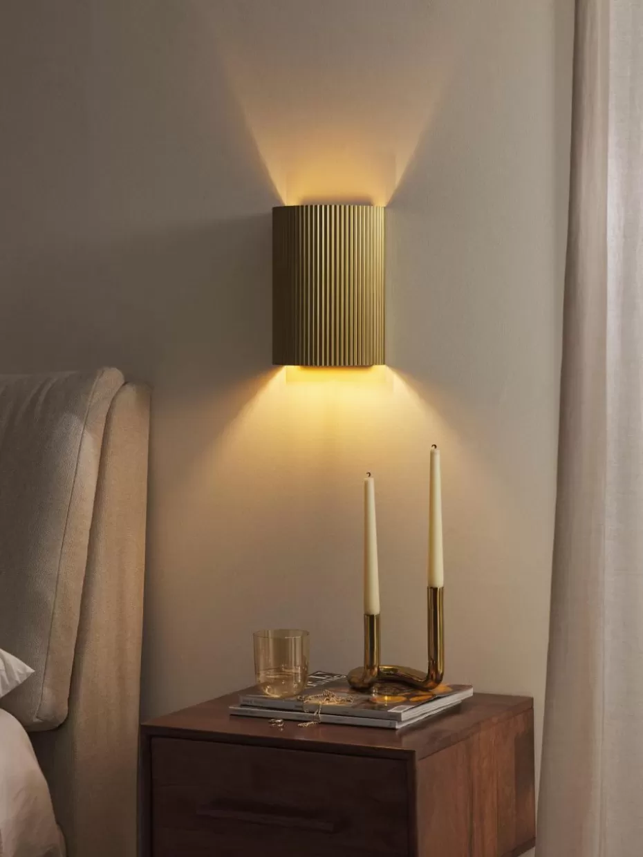 Up- & Downlights-Westwing Collection Wandleuchte Hilko Goldfarben