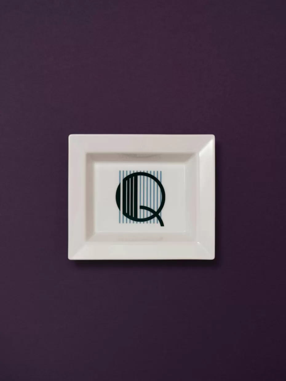 Dekoschalen-Westwing Collection x MEISSEN, handgefertigte Vide-Poche Initials mit Dekor Q