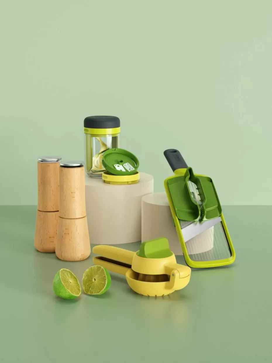 Küchenhelfer-Joseph Joseph Zitronenpresse JuiceMax aus Kunststoff